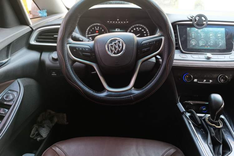 Used Buick GL6 2018 18T 6-Seater Luxury Model Steering Wheel