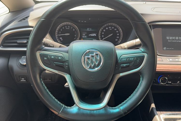 Used Buick GL6 2018 18T 6-Seater Luxury Model Steering Wheel