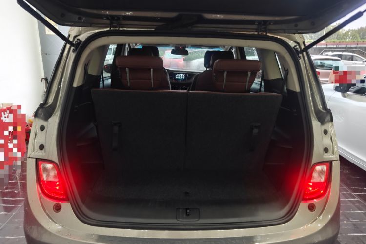 Used Buick GL6 2018 18T 6-Seater Luxury Model Trunk