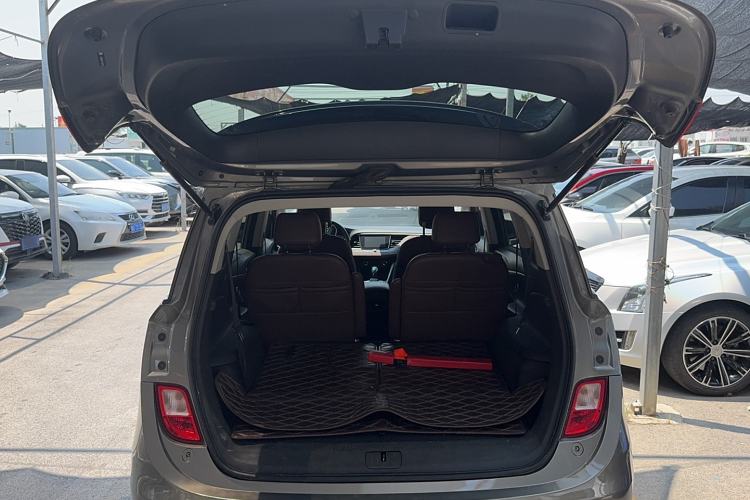 Used Buick GL6 2018 18T 6-Seater Luxury Model Trunk