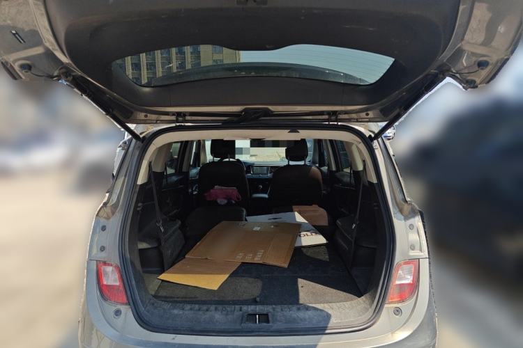 Used Buick GL6 2018 18T 6-Seater Prestige Model Trunk