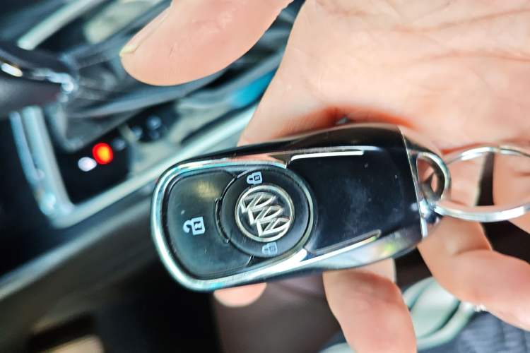Used Buick GL6 2018 18T 6-Seater Prestige Model Vehicle Key