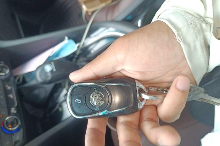 Used Buick GL6 2018 18T 6-Seater Prestige Model Vehicle Key
