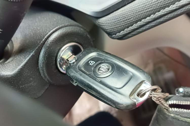 Used Buick GL6 2018 18T 6-Seater Elite Model Vehicle Key