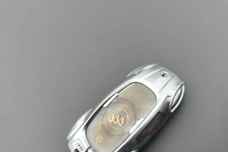 Used Buick GL6 2018 18T 6-Seater Prestige Model Vehicle Key
