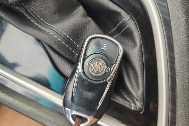 Used Buick GL6 2018 18T 6-Seater Prestige Model Vehicle Key