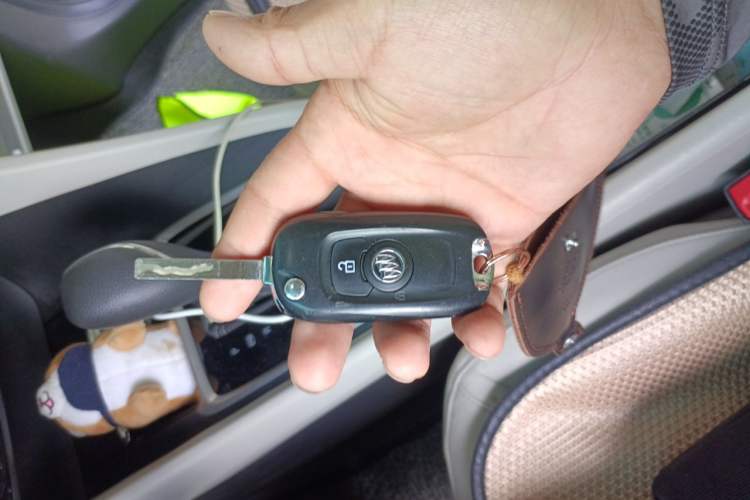 Used Buick GL6 2018 18T 6-Seater Elite Model Vehicle Key