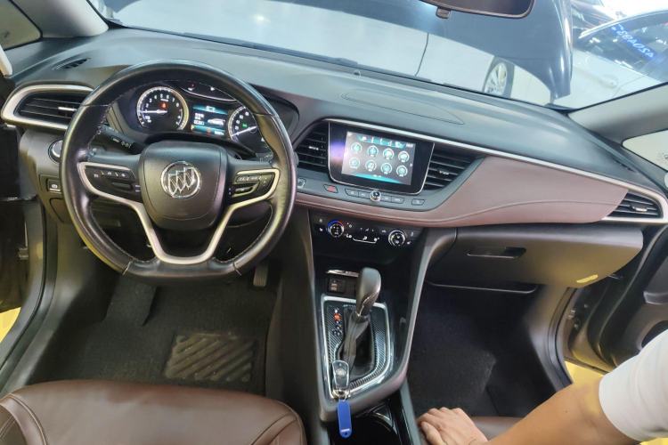 Used Buick GL6 2019 18T 6-Seater Connected Luxury Version China VI Standard Interior 2