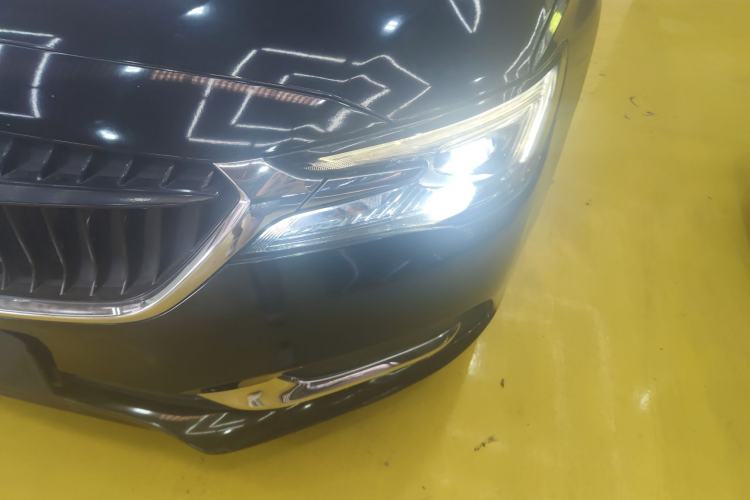 Used Buick GL6 2019 18T 6-Seater Connected Luxury Version China VI Standard Left Front Headlight