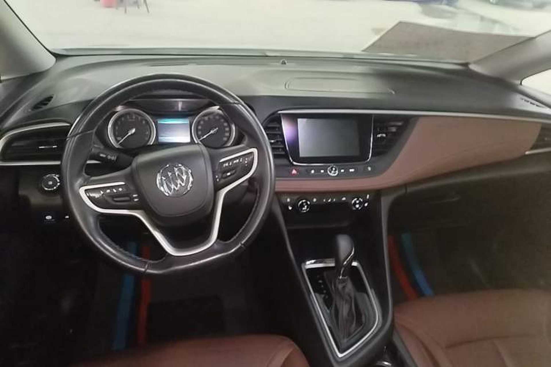 Used Buick GL6 2019 18T 6-Seater Connected Luxury Version China VI Standard Center Console