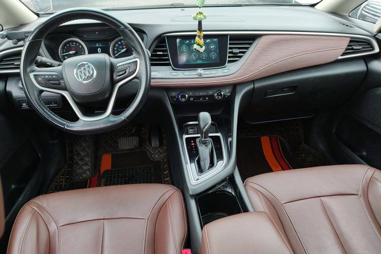 Used Buick GL6 2019 18T 6-Seater Connected Luxury Version China VI Standard Center Console