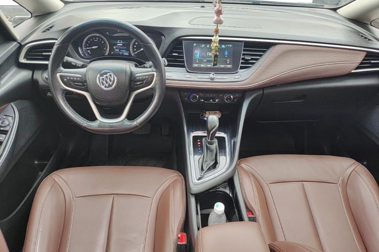 Used Buick GL6 2019 18T 6-Seater Connected Luxury Version China VI Standard Center Console