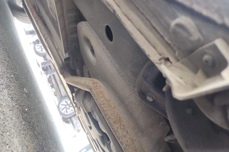 Used Buick GL6 2019 18T 6-Seater Connected Luxury Version China VI Standard Chassis Rear Left
