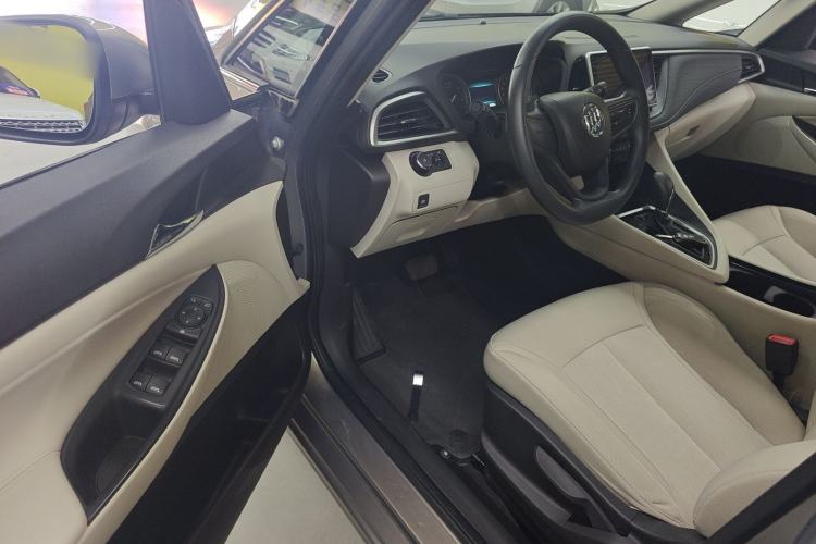 Used Buick GL6 2019 18T 6-Seater Elite Version China VI Standard Driver Seat