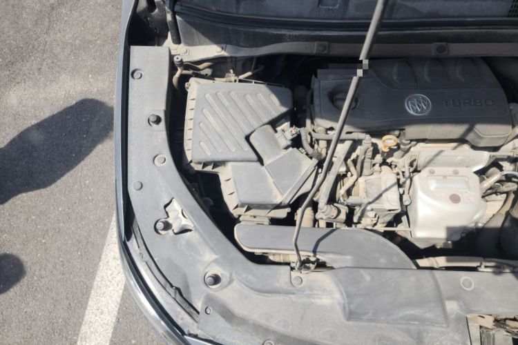 Used Buick GL6 2019 18T 6-Seater Connected Luxury Version China VI Standard Engine Bay Right