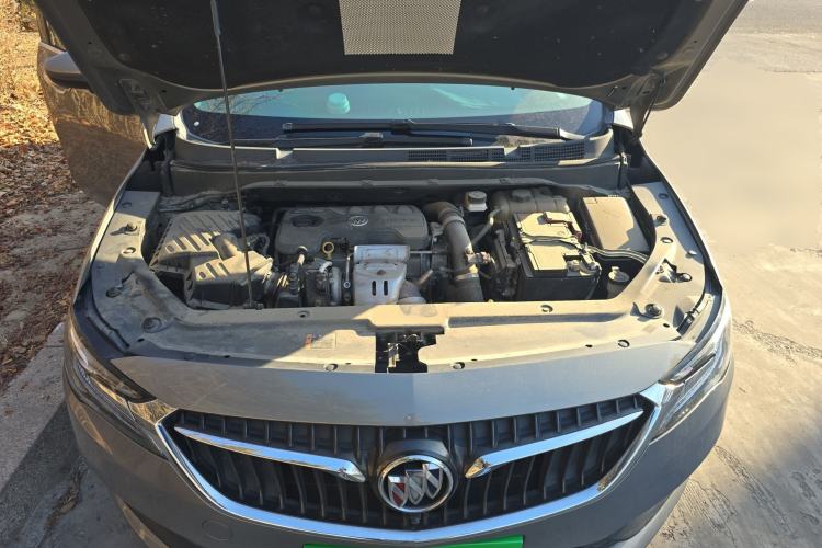 Used Buick GL6 2019 18T 6-Seater Elite Version China V Standard Engine Bay
