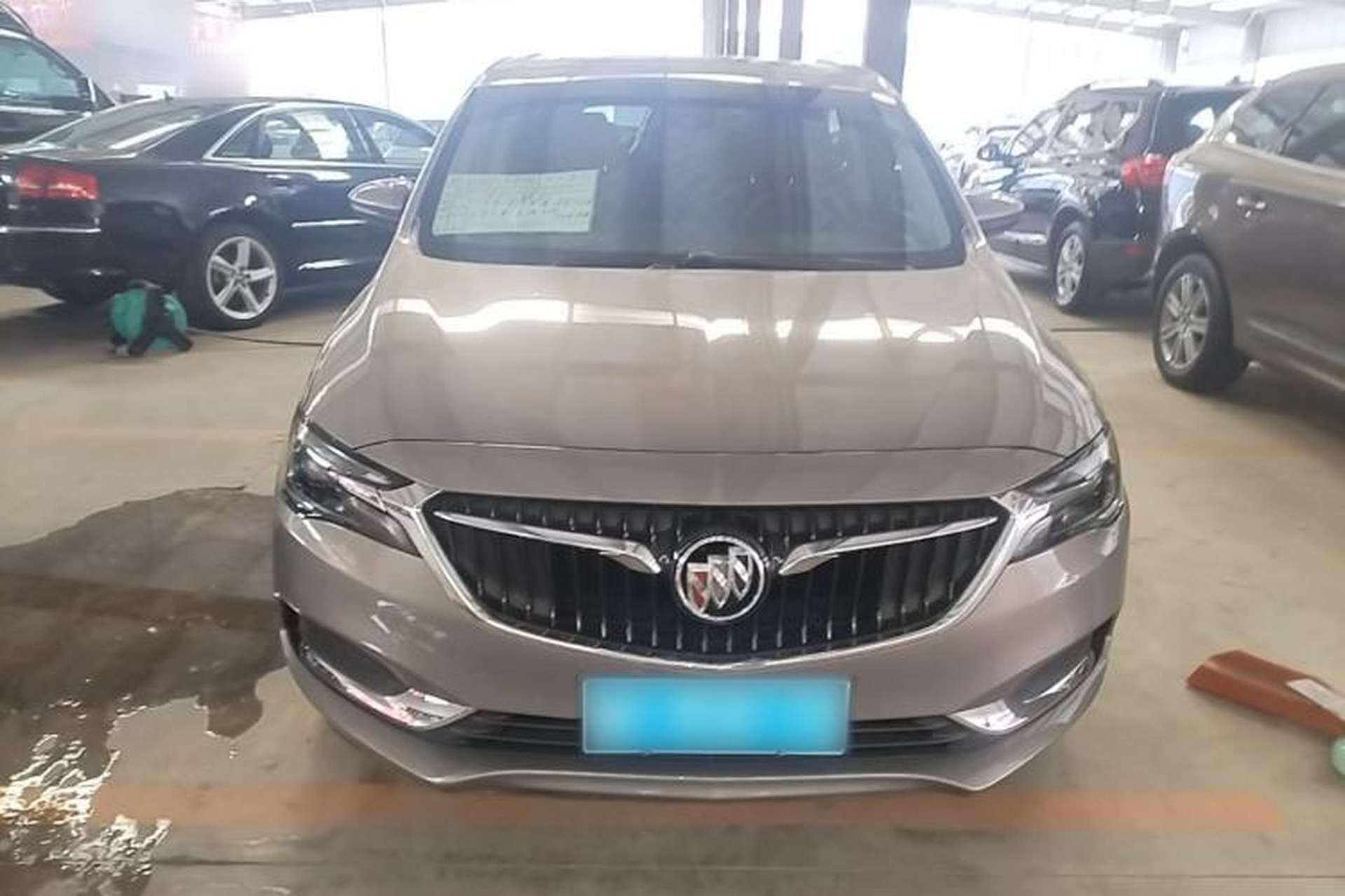 Used Buick GL6 2019 18T 6-Seater Connected Luxury Version China VI Standard Front