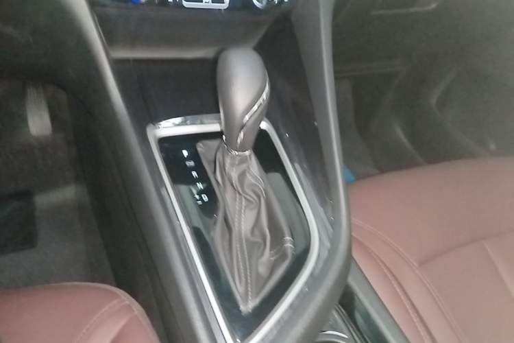 Used Buick GL6 2019 18T 6-Seater Connected Luxury Version China VI Standard Gear Lever