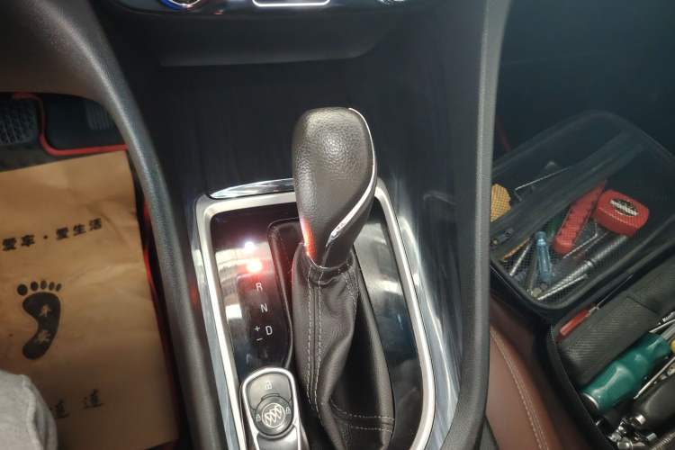 Used Buick GL6 2019 18T 6-Seater Connected Luxury Version China VI Standard Gear Lever