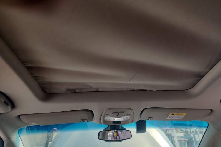 Used Buick GL6 2019 18T 6-Seater Connected Luxury Version China VI Standard Headliner
