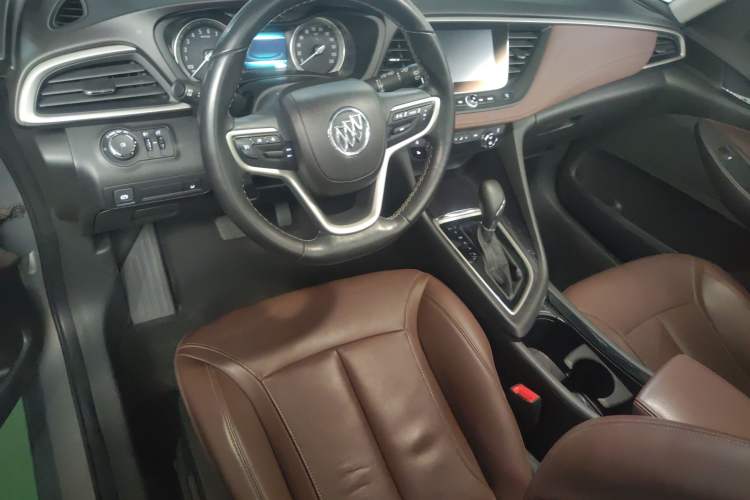 Used Buick GL6 2019 18T 6-Seater Connected Luxury Version China VI Standard Interior 3