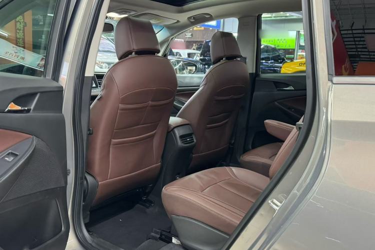 Used Buick GL6 2019 18T 6-Seater Connected Luxury Version China V Standard Interior 3