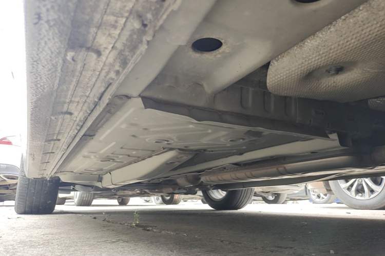 Used Buick GL6 2019 18T 6-Seater Connected Luxury Version China VI Standard Left Side Sill
