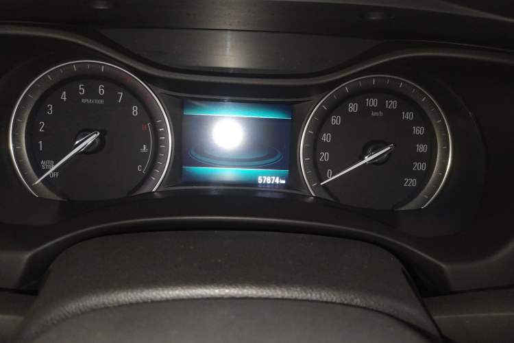 Used Buick GL6 2019 18T 6-Seater Connected Luxury Version China V Standard Odometer Close Up