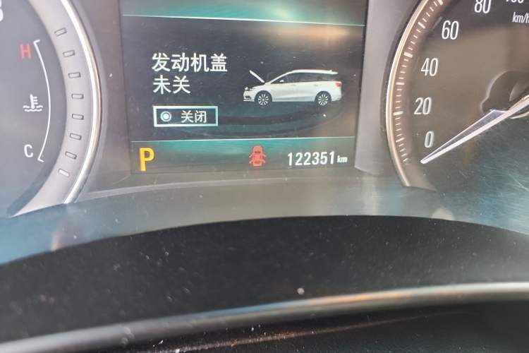 Used Buick GL6 2019 18T 6-Seater Connected Luxury Version China VI Standard Odometer Close Up