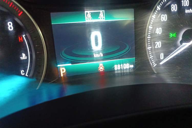 Used Buick GL6 2019 18T 6-Seater Connected Luxury Version China V Standard Odometer Close Up