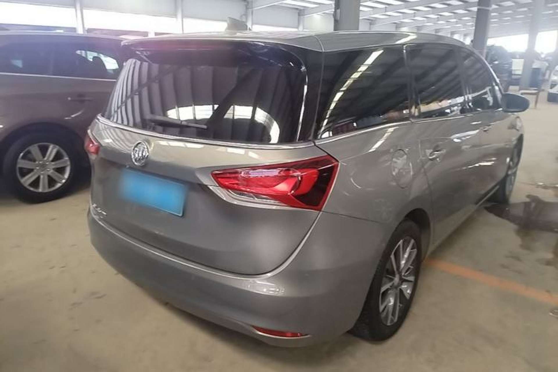 Used Buick GL6 2019 18T 6-Seater Connected Luxury Version China VI Standard Rear Right 45 Deg