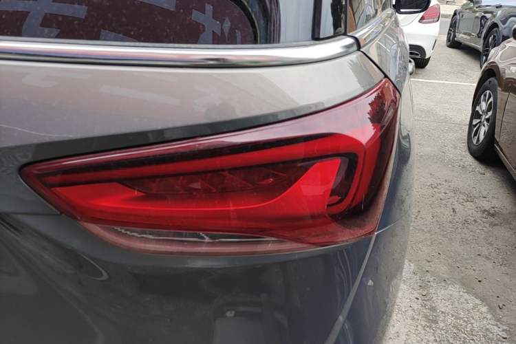 Used Buick GL6 2019 18T 6-Seater Connected Luxury Version China VI Standard Right Rear Taillight