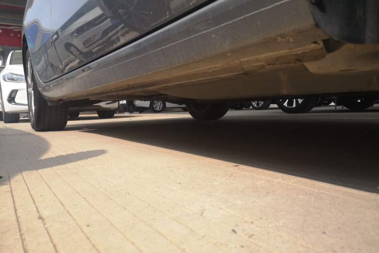 Used Buick GL6 2019 18T 6-Seater Connected Luxury Version China VI Standard Right Side Sill