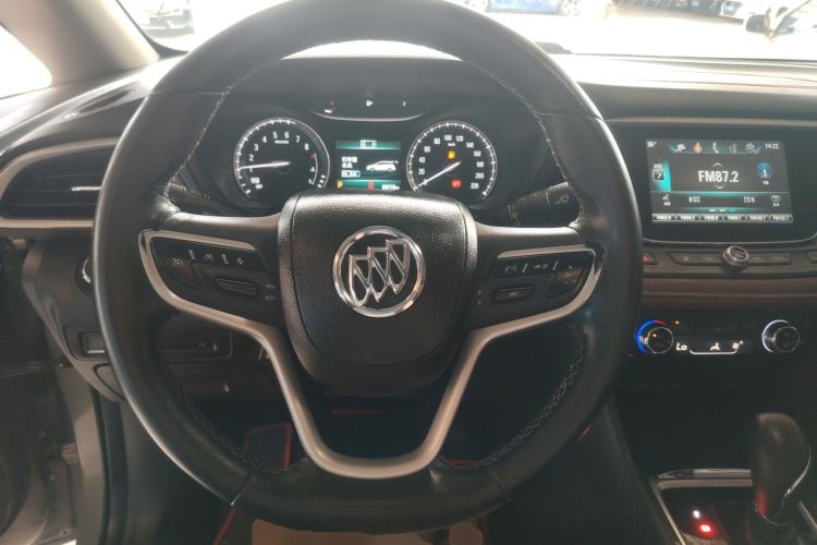 Used Buick GL6 2019 18T 6-Seater Connected Luxury Version China VI Standard Steering Wheel