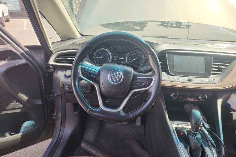 Used Buick GL6 2019 18T 6-Seater Connected Luxury Version China VI Standard Steering Wheel