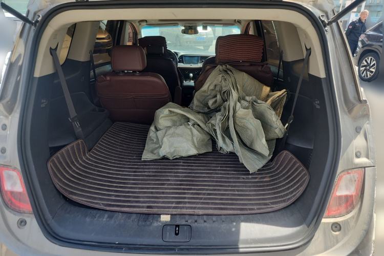 Used Buick GL6 2019 18T 6-Seater Connected Luxury Version China VI Standard Trunk