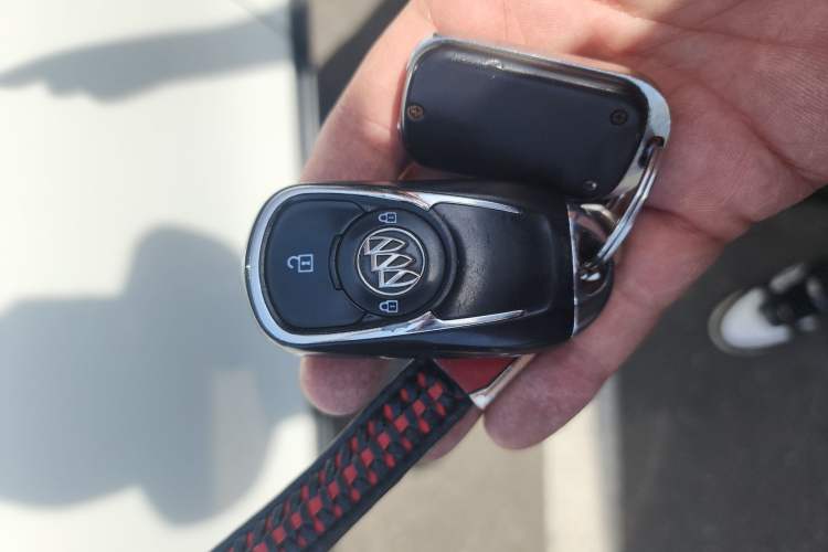 Used Buick GL6 2019 18T 6-Seater Connected Luxury Version China VI Standard Vehicle Key