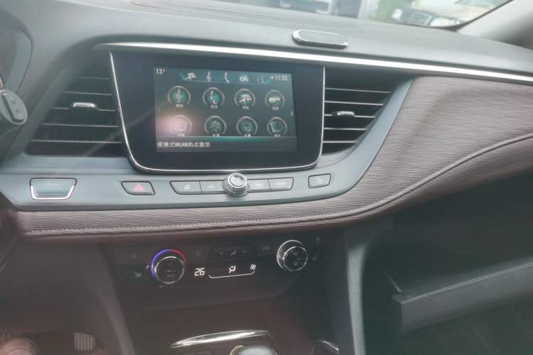 Used Buick GL6 2019 18T 6-Seater Connected Luxury Version China VI Standard Audio And AC Panel