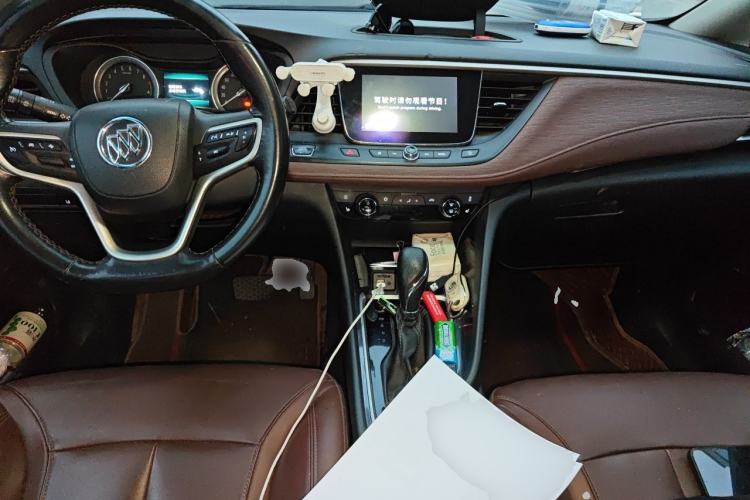Used Buick GL6 2019 18T 6-Seater Connected Luxury Version China VI Standard Center Console