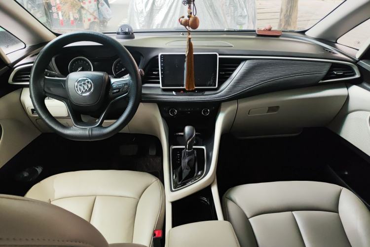 Used Buick GL6 2019 18T 6-Seater Elite Version China VI Standard Center Console