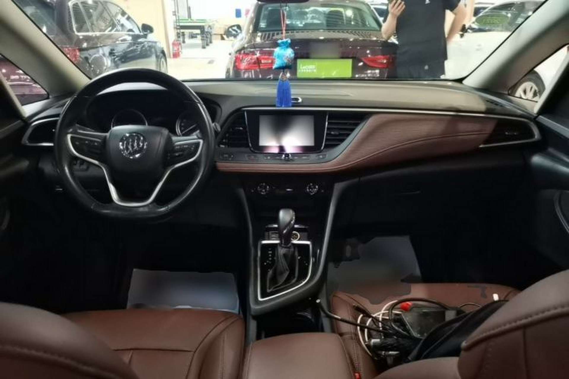 Used Buick GL6 2019 18T 6-Seater Connected Luxury Version China V Standard Center Console