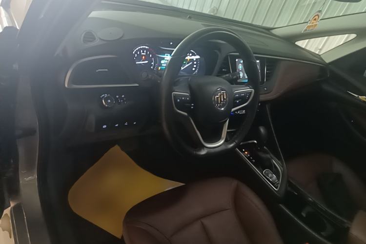 Used Buick GL6 2019 18T 6-Seater Connected Luxury Version China VI Standard Center Console