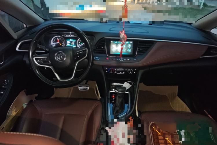 Used Buick GL6 2019 18T 6-Seater Connected Luxury Version China VI Standard Center Console