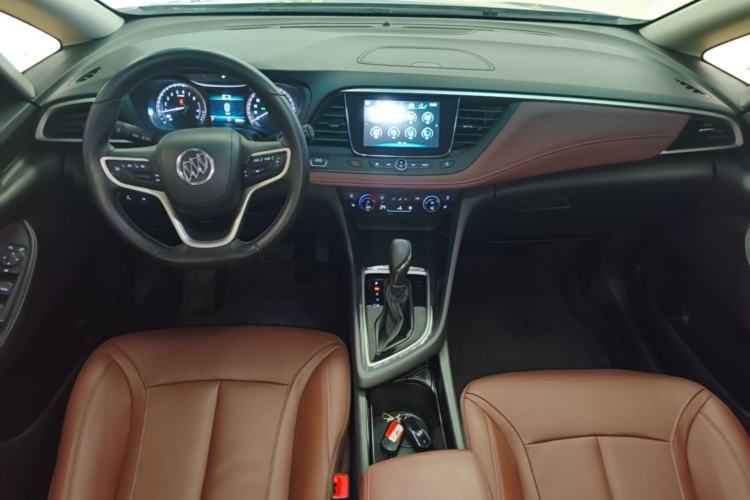 Used Buick GL6 2019 18T 6-Seater Connected Luxury Version China VI Standard Center Console