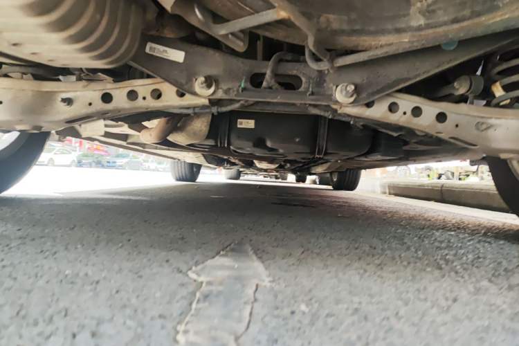 Used Buick GL6 2019 18T 6-Seater Elite Version China VI Standard Chassis Rear