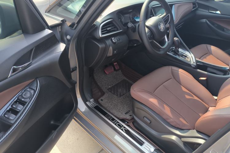 Used Buick GL6 2019 18T 6-Seater Connected Luxury Version China VI Standard Driver Seat