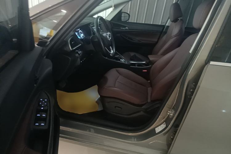 Used Buick GL6 2019 18T 6-Seater Connected Luxury Version China VI Standard Driver Seat