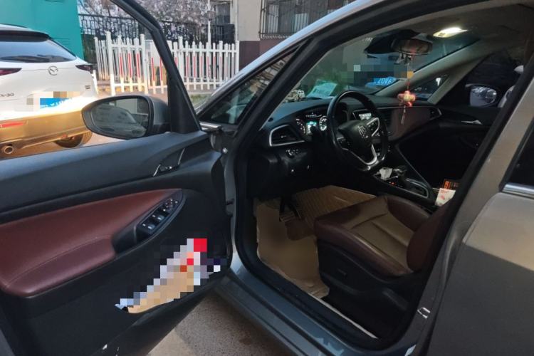 Used Buick GL6 2019 18T 6-Seater Connected Luxury Version China VI Standard Driver Seat