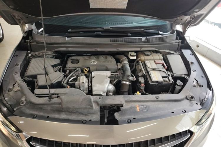 Used Buick GL6 2019 18T 6-Seater Connected Luxury Version China VI Standard Engine Bay