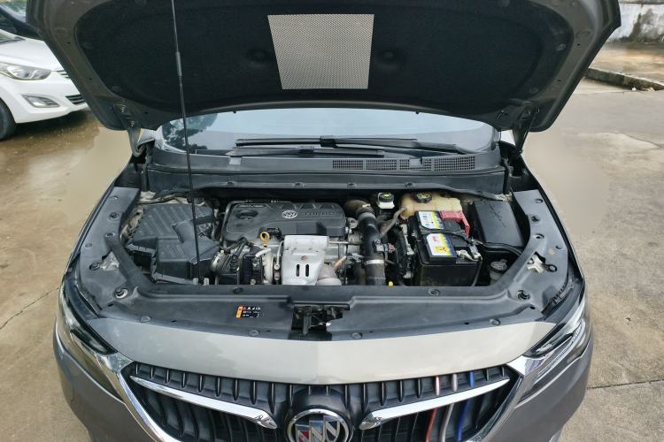 Used Buick GL6 2019 18T 6-Seater Connected Luxury Version China V Standard Engine Bay